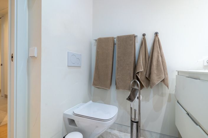 Image No.21-3 Bed Apartment for sale