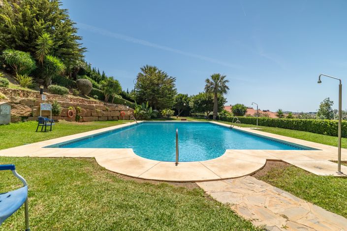 Image No.20-2 Bed Apartment for sale