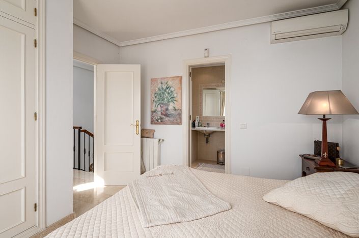 Image No.16-3 Bed Villa for sale