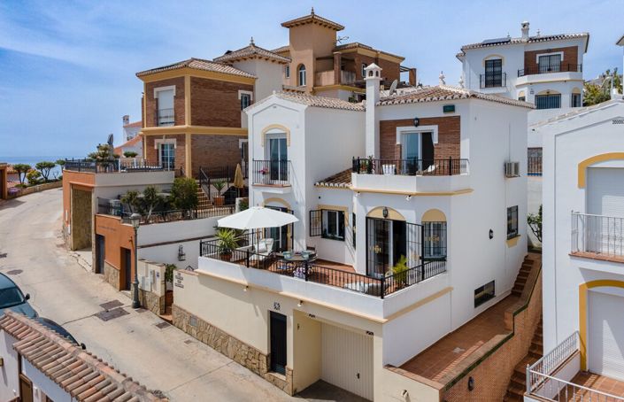 Image No.3-3 Bed Villa for sale