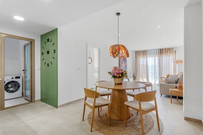 Image No.8-3 Bed Apartment for sale