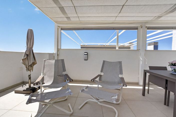 Image No.28-2 Bed Property for sale