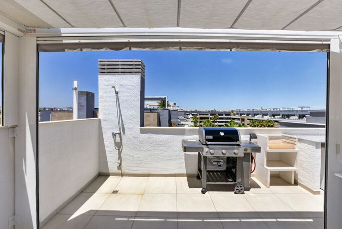 Image No.32-2 Bed Property for sale