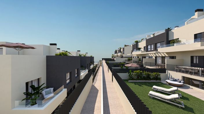Image No.5-4 Bed Townhouse for sale