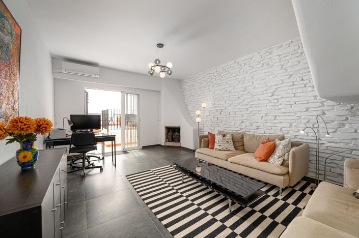 Image No.10-3 Bed Townhouse for sale