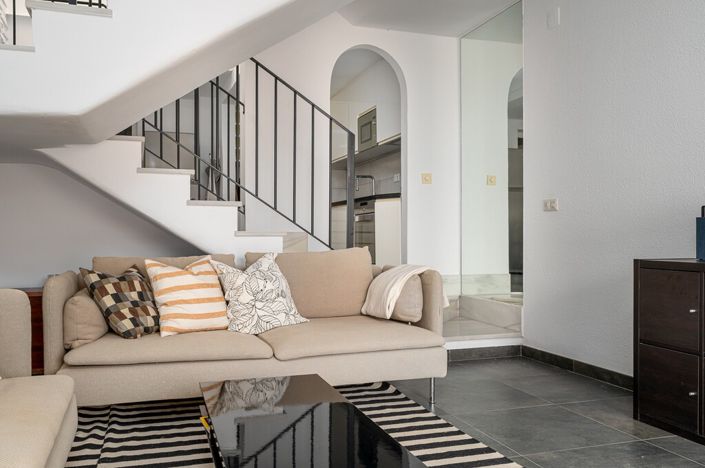 Image No.11-3 Bed Townhouse for sale