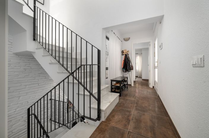 Image No.20-3 Bed Townhouse for sale