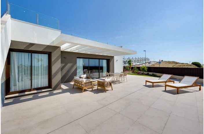 Image No.5-3 Bed Villa for sale