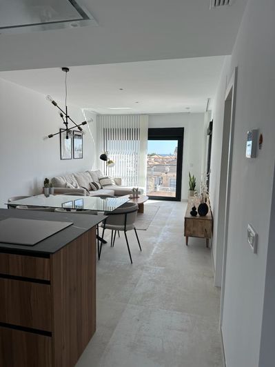 Image No.13-2 Bed Property for sale