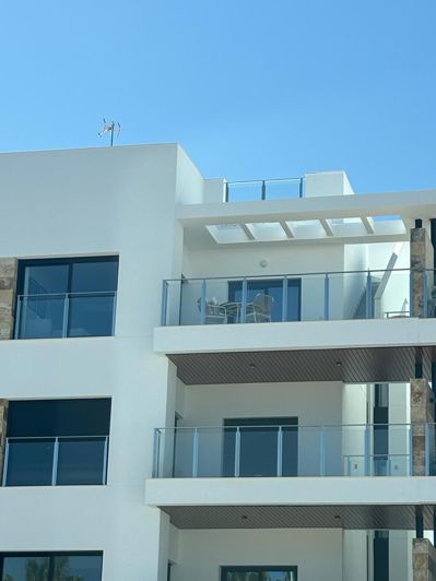 Image No.20-2 Bed Property for sale