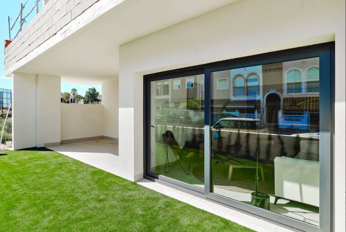 Image No.3-2 Bed Property for sale