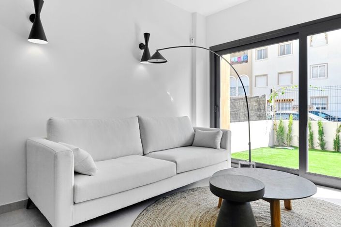 Image No.9-2 Bed Property for sale