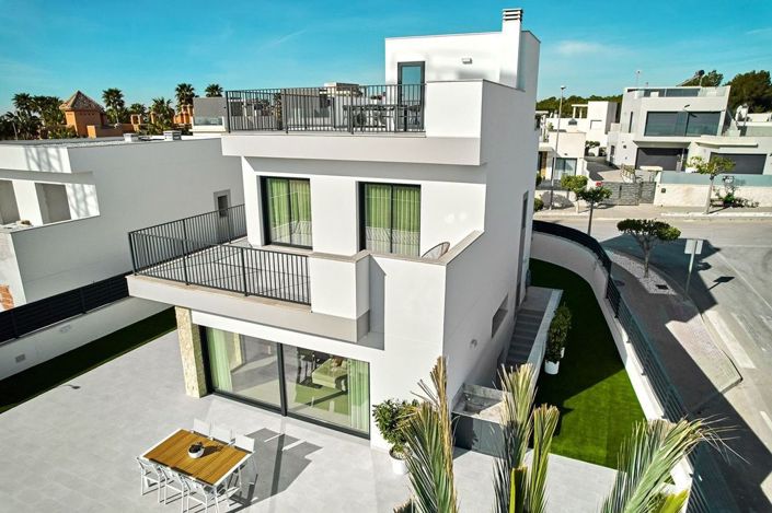 Image No.52-3 Bed Villa for sale