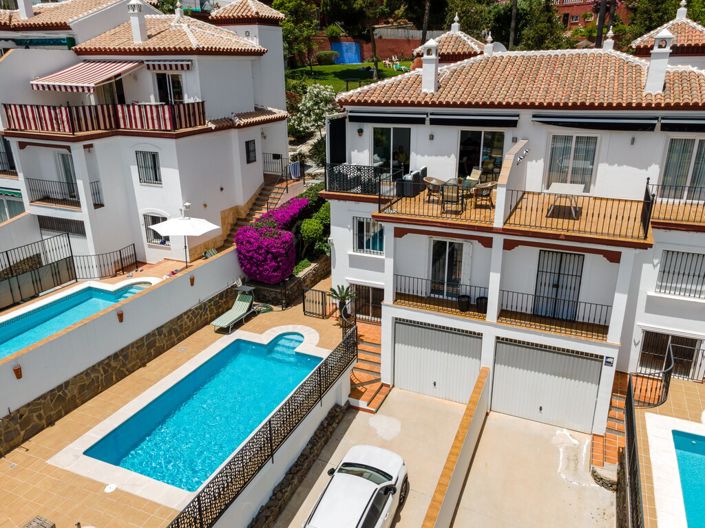 Image No.2-3 Bed Villa for sale