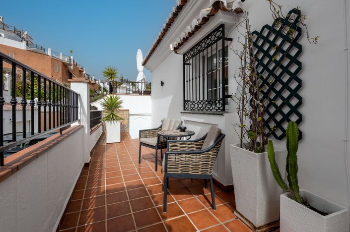 Image No.38-5 Bed Villa for sale