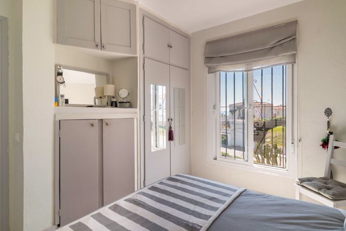 Image No.14-2 Bed Apartment for sale