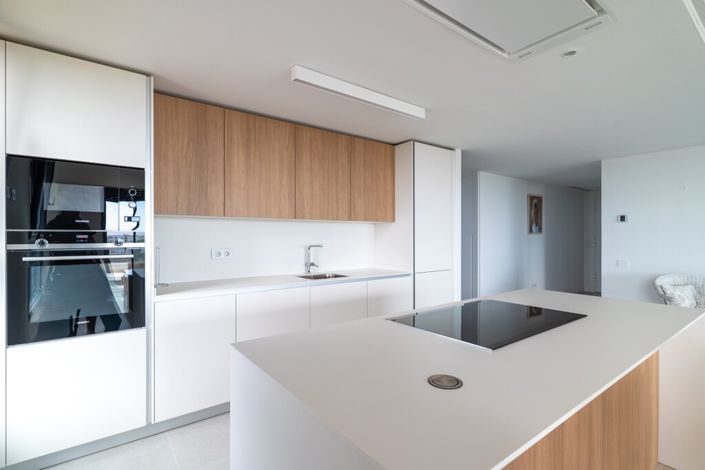 Image No.10-3 Bed Apartment for sale
