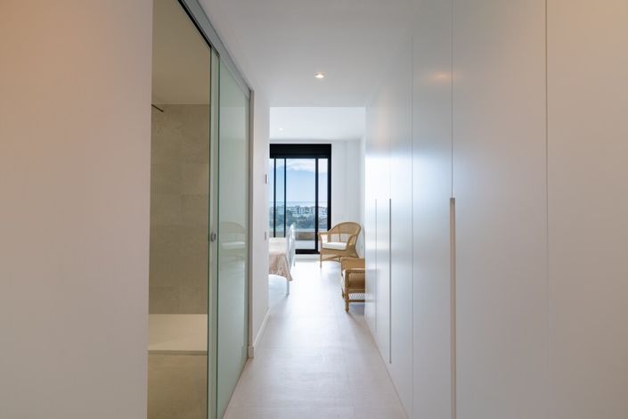 Image No.11-3 Bed Apartment for sale