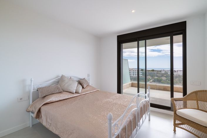 Image No.14-3 Bed Apartment for sale