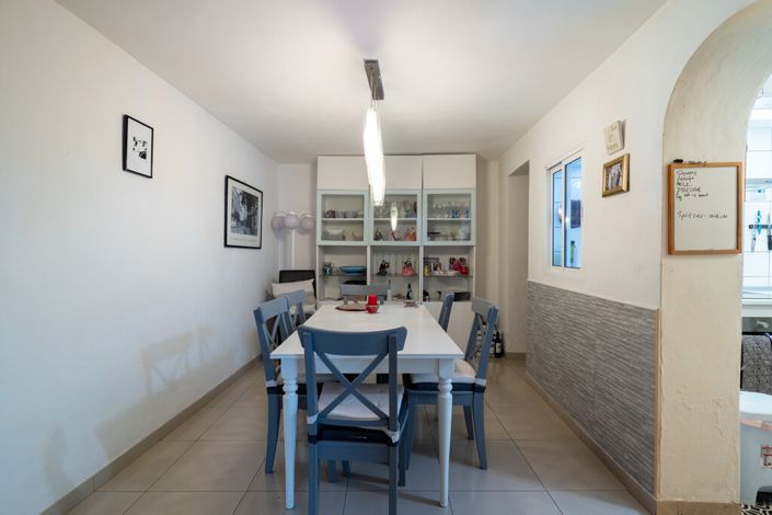 Image No.5-3 Bed Townhouse for sale