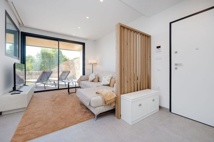 Image No.13-2 Bed Property for sale