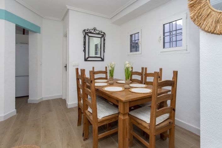 Image No.20-3 Bed Property for sale