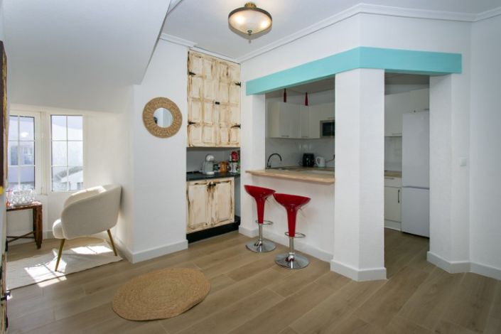 Image No.23-3 Bed Property for sale
