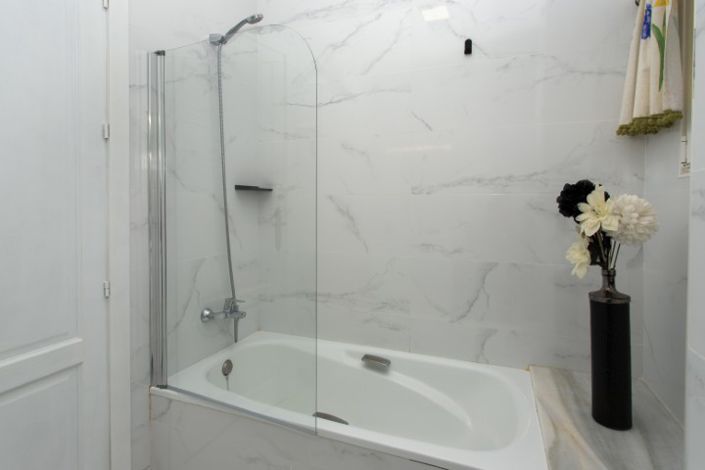 Image No.43-3 Bed Property for sale