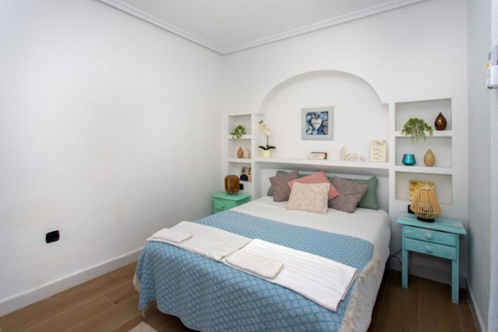 Image No.47-3 Bed Property for sale