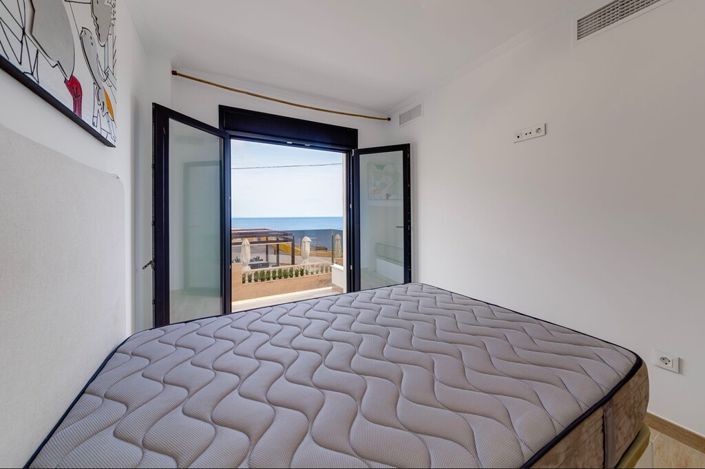 Image No.30-4 Bed Villa for sale