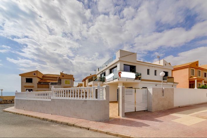 Image No.38-4 Bed Villa for sale
