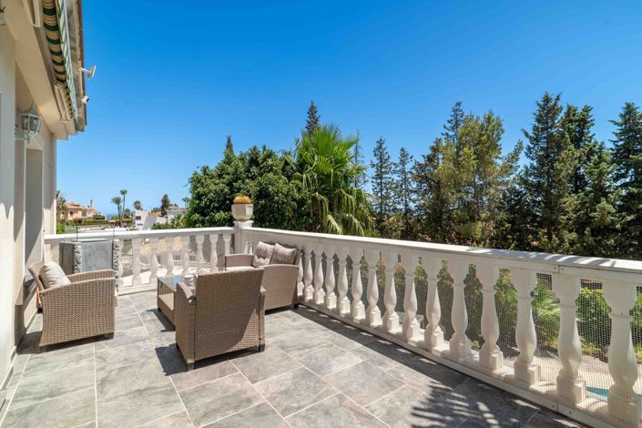 Image No.13-8 Bed Villa for sale