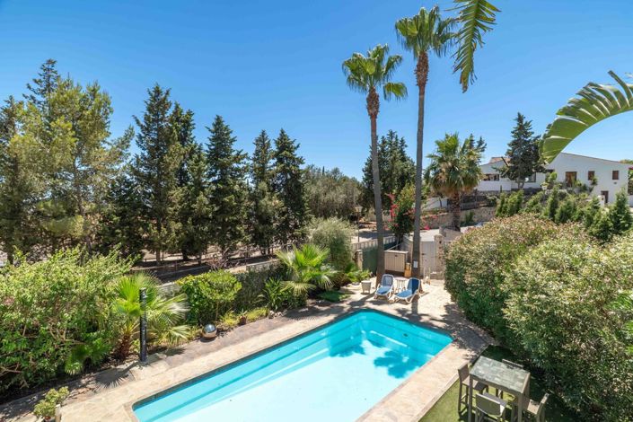 Image No.14-8 Bed Villa for sale