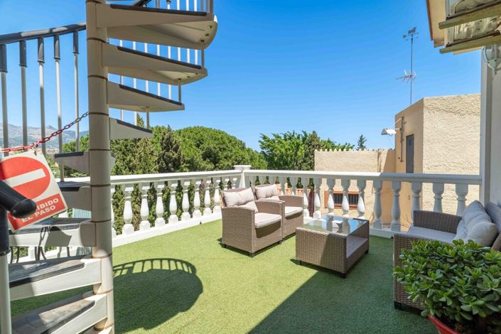 Image No.18-8 Bed Villa for sale