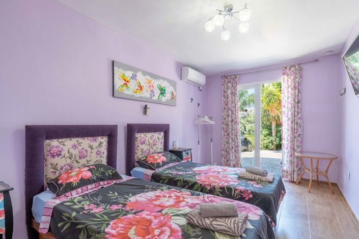 Image No.23-8 Bed Villa for sale