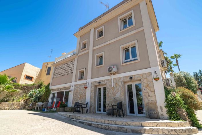 Image No.36-8 Bed Villa for sale