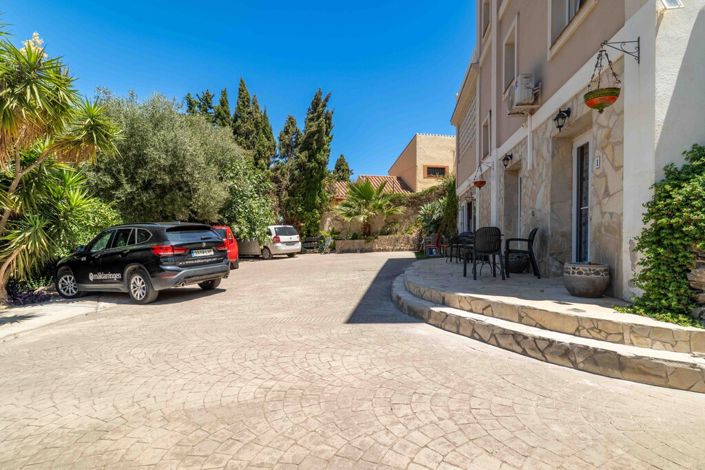 Image No.37-8 Bed Villa for sale