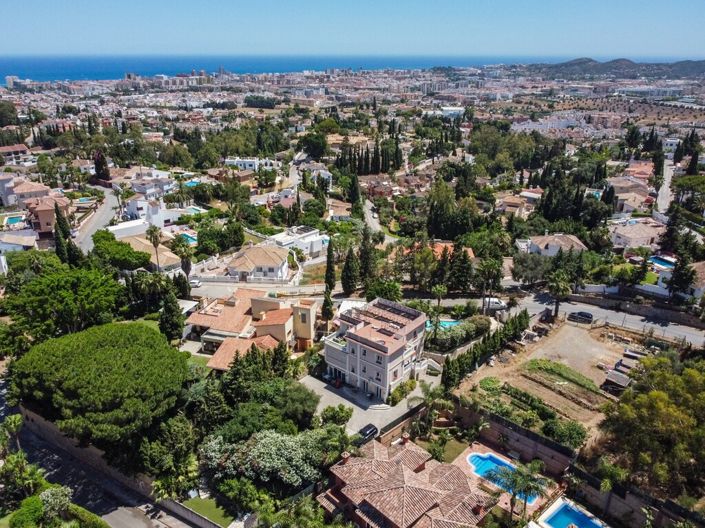 Image No.38-8 Bed Villa for sale