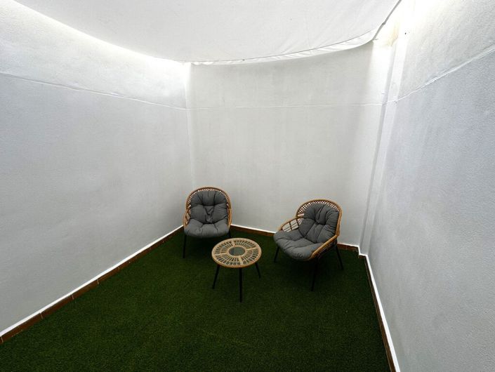 Image No.16-2 Bed Property for sale