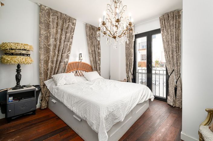 Image No.17-3 Bed Townhouse for sale