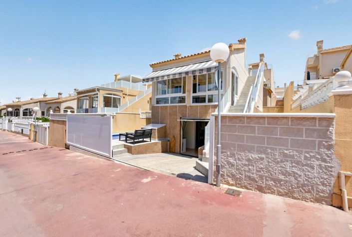 Image No.22-2 Bed Villa for sale