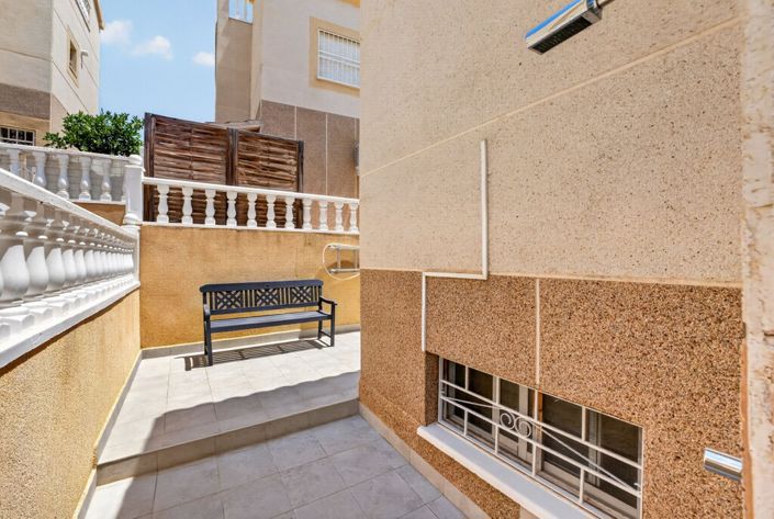 Image No.23-2 Bed Villa for sale