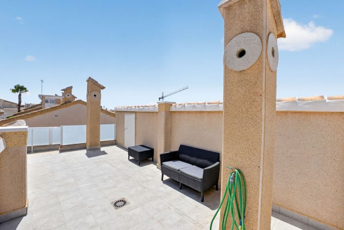 Image No.28-2 Bed Villa for sale
