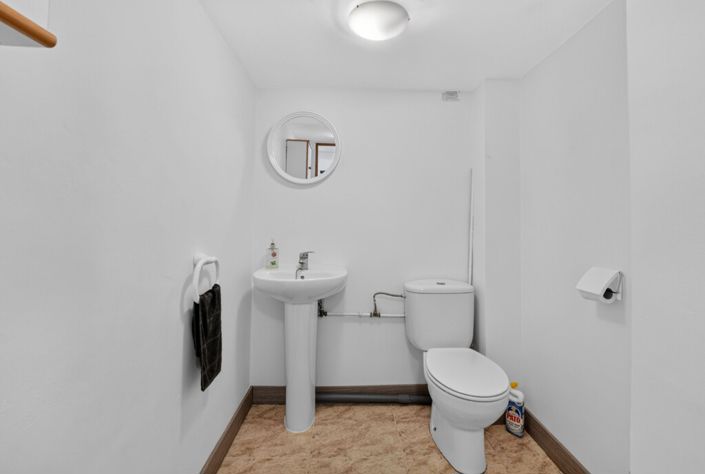 Image No.33-2 Bed Villa for sale