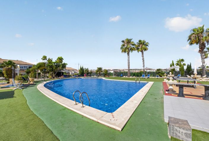 Image No.40-2 Bed Villa for sale