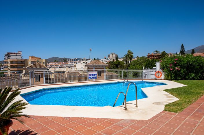 Image No.26-2 Bed Townhouse for sale