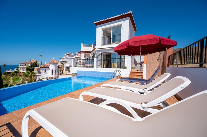 Image No.4-4 Bed Villa for sale