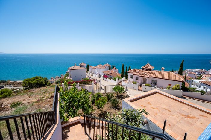 Image No.54-4 Bed Villa for sale