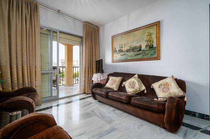 Image No.10-4 Bed Apartment for sale