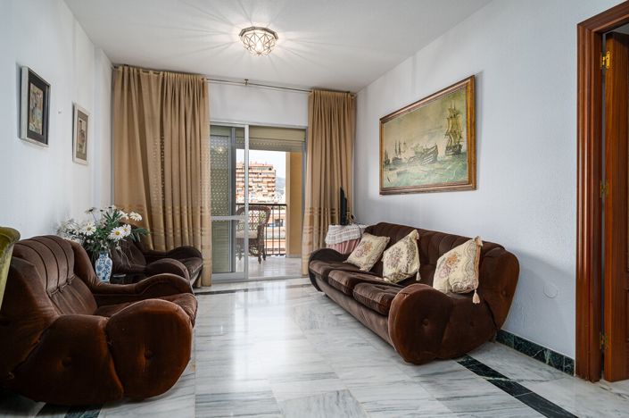 Image No.11-4 Bed Apartment for sale